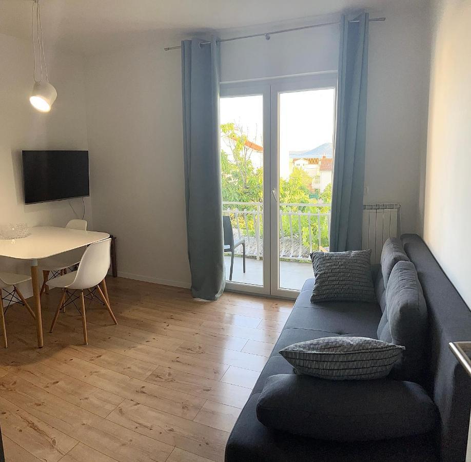 Apartment Udovicic Vodice Exterior photo