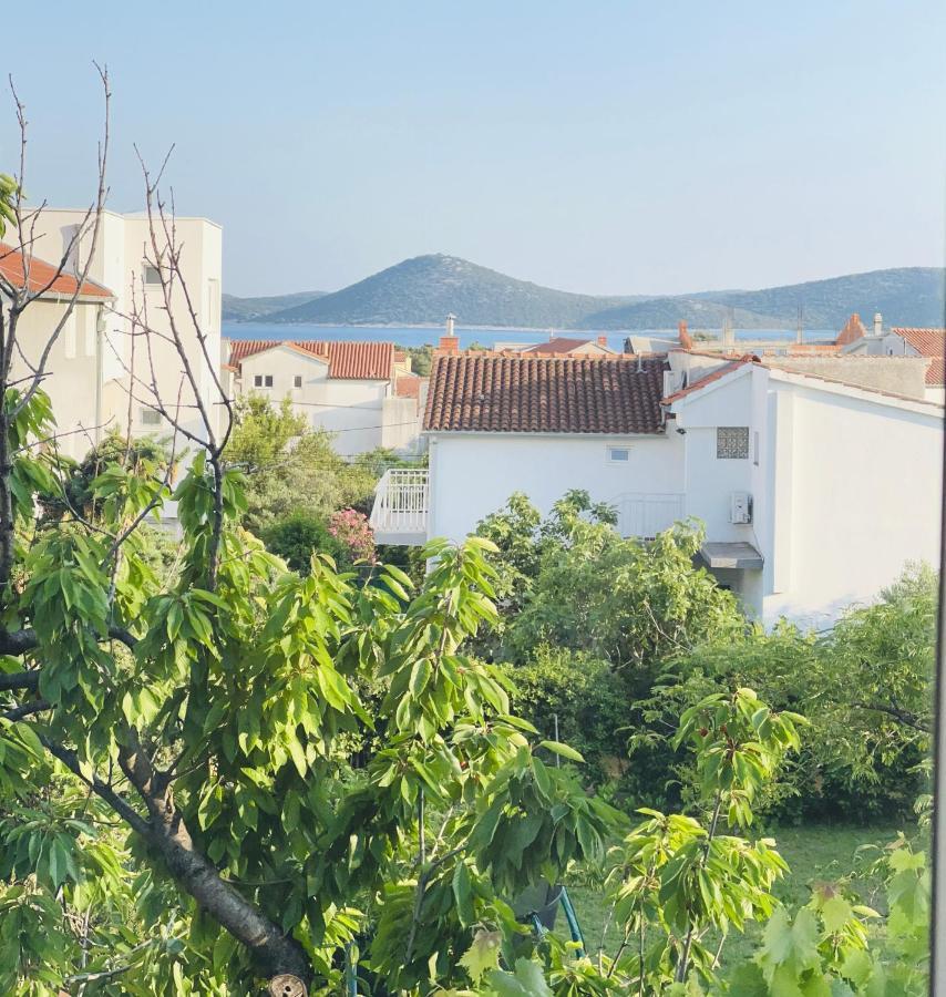 Apartment Udovicic Vodice Exterior photo