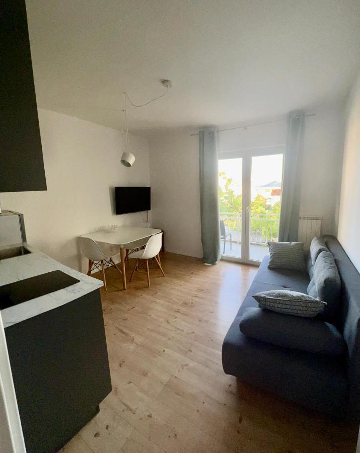 Apartment Udovicic Vodice Exterior photo