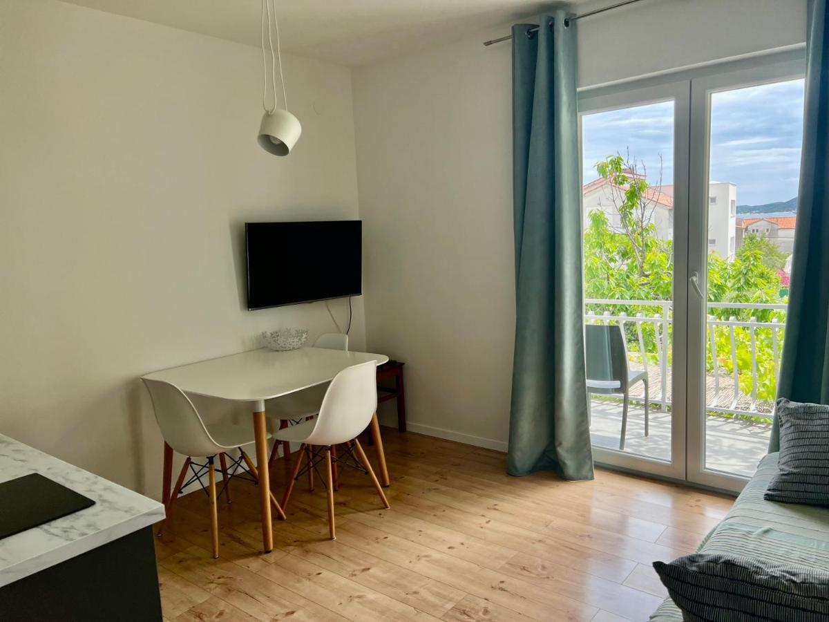 Apartment Udovicic Vodice Exterior photo