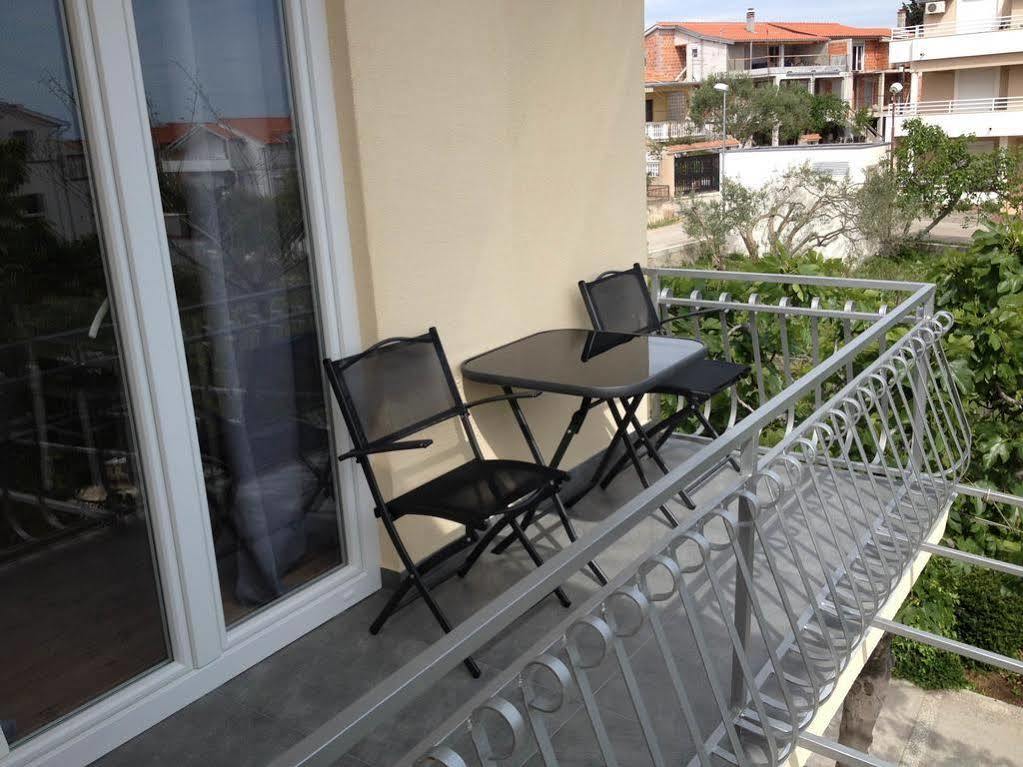 Apartment Udovicic Vodice Exterior photo